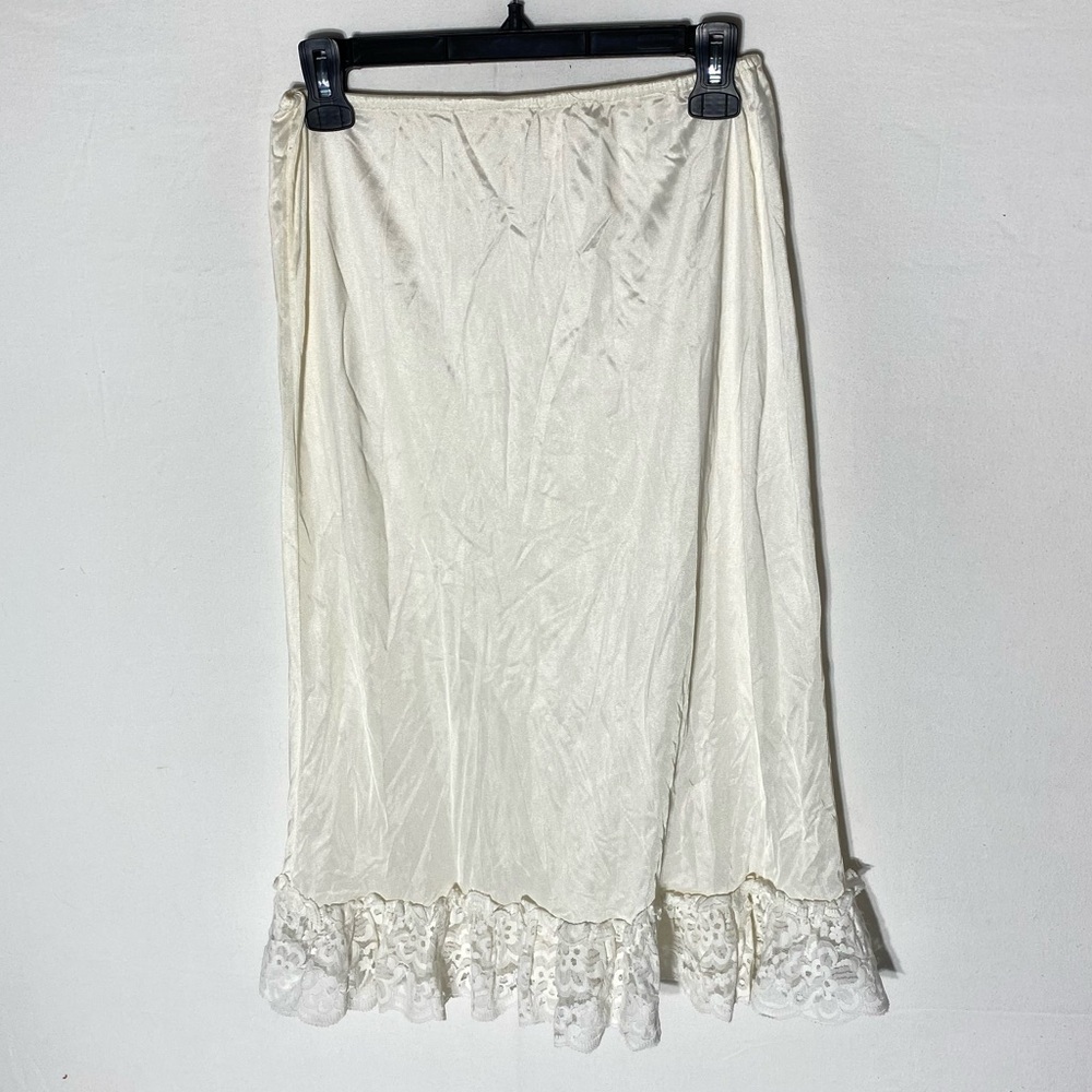 Vintage Gay Lure Cream Satiny Skirt Slip W Lace Hem M Coquette Boho Soft Girl